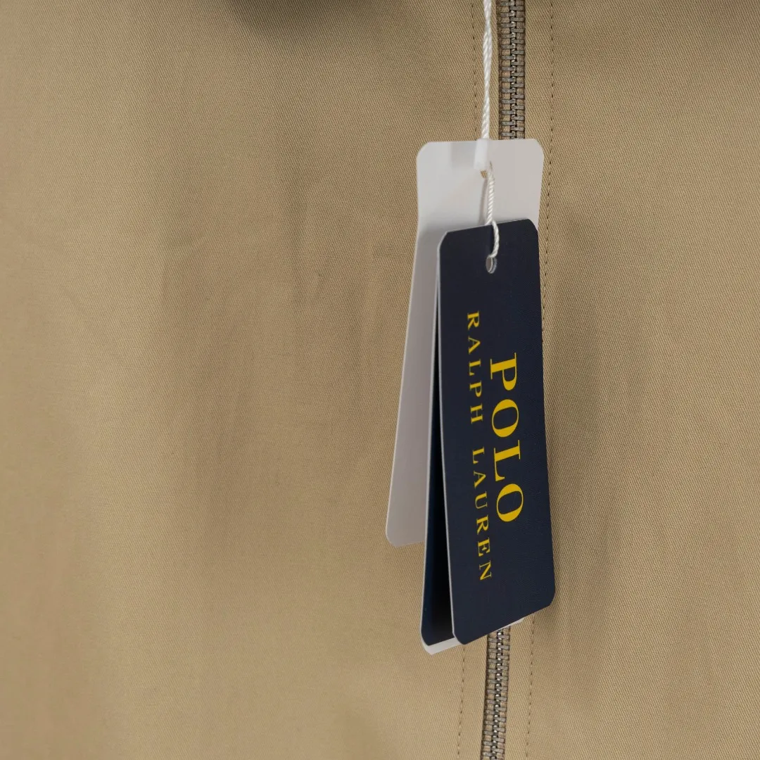 P490 top version (different currencies) You can scan the QR code to enter the official website. Style: Ralph Lauren POLO Ralph Lauren original open molded small label embroidery reversible old money style jacket Color: Picture color Size: S-XL Fabric: Woven Accessories: Full set of customized accessories No gender distinction, same style for men and women